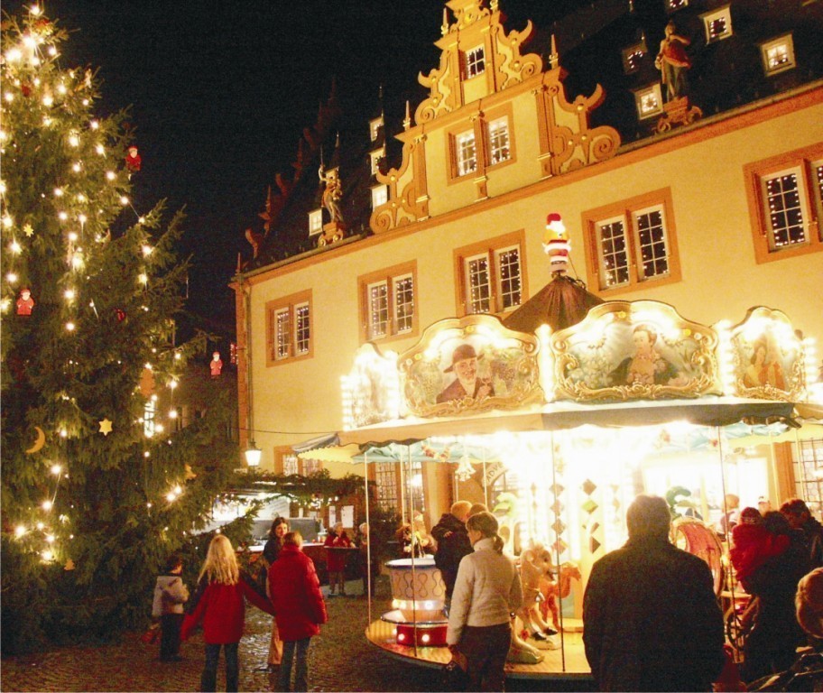 Weihnachtsmarkt auf dem Marktplatz Groß-Umstadt