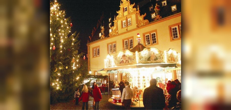 Weihnachtsmarkt auf dem Marktplatz Groß-Umstadt