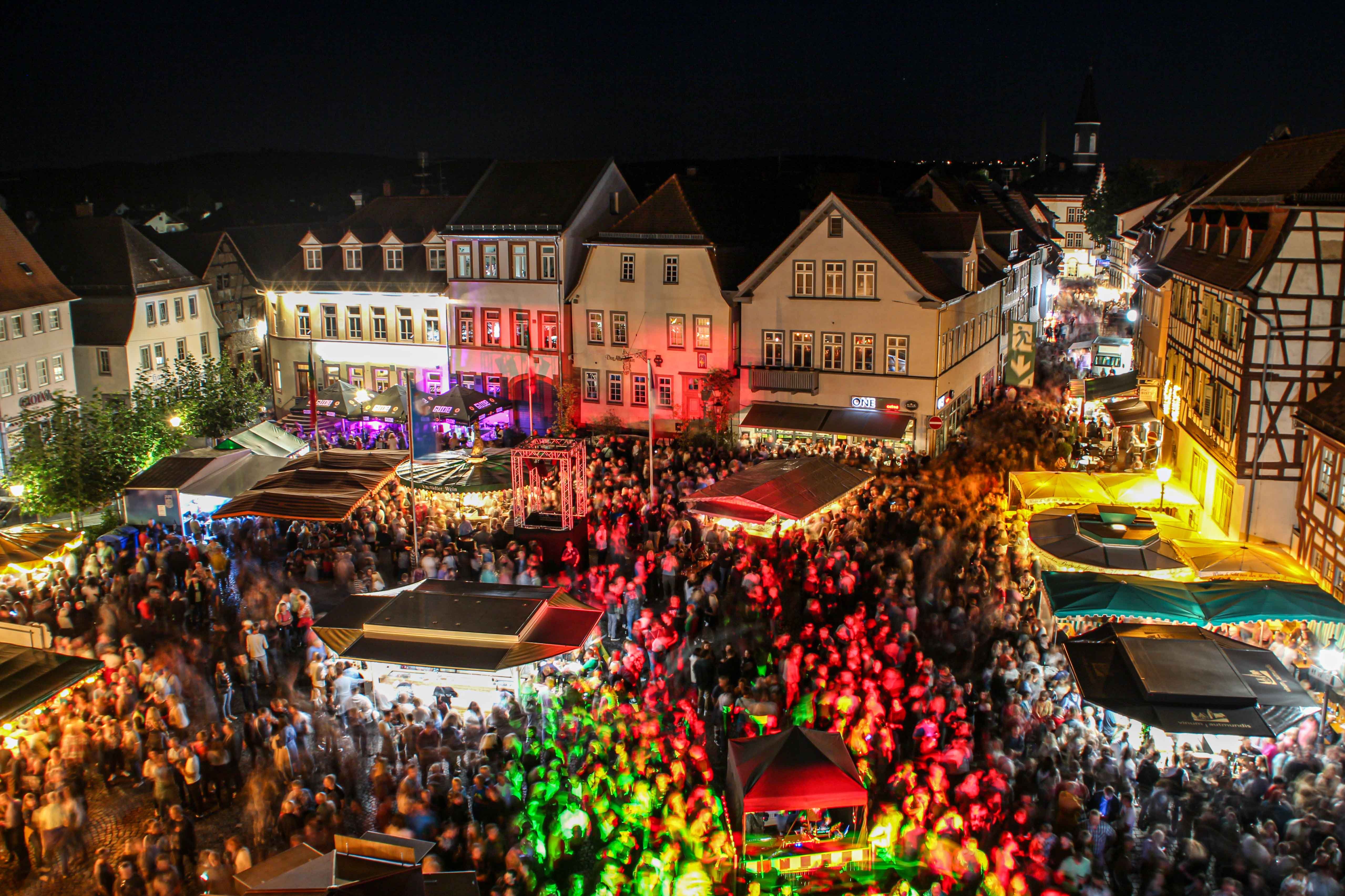 Winzerfestnacht auf dem Marktplatz