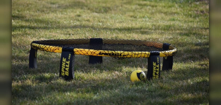 Spikeball