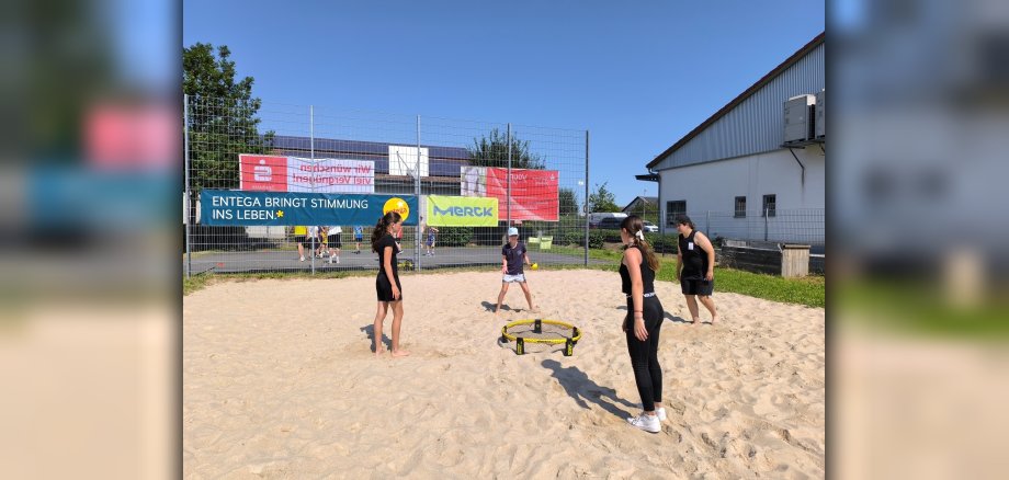 Spikeball im Ferienpark