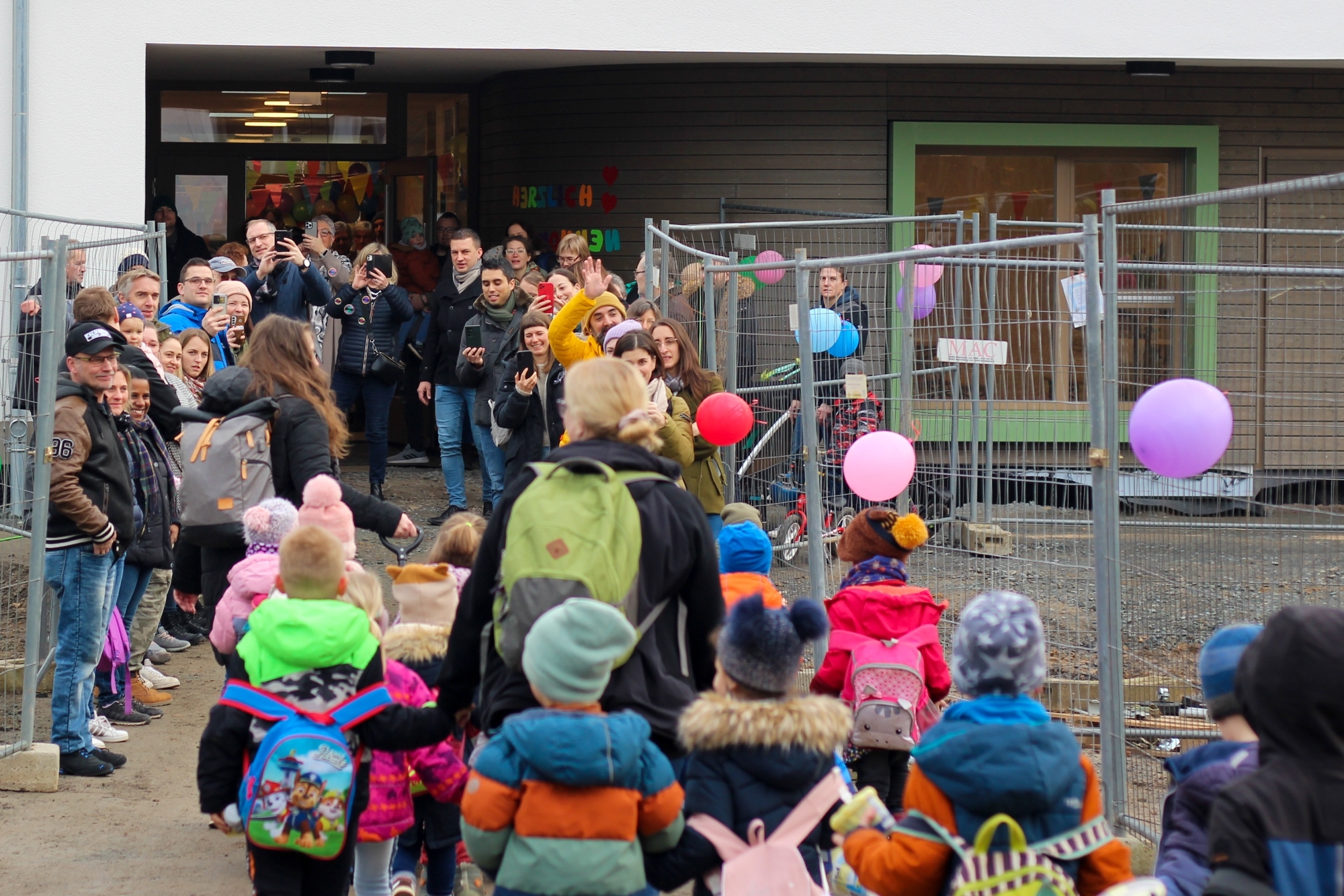 Einzug der Kinder in die neugebaute Kita Wiebelsbach