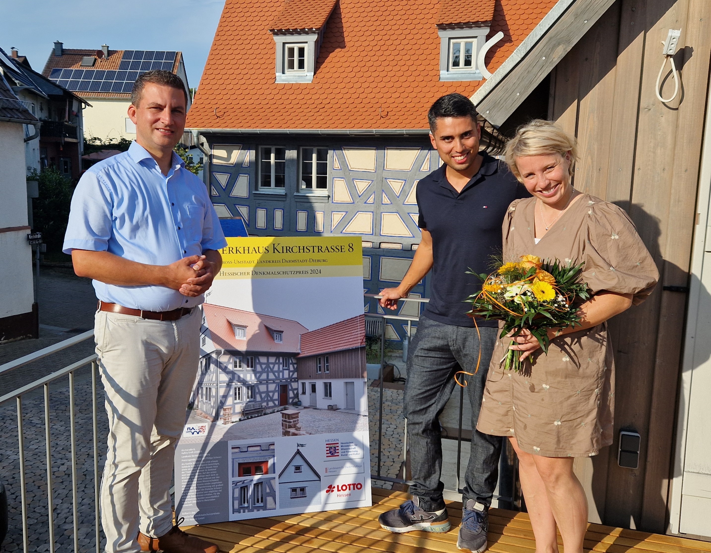 Bürgermeister Kirch gratuliert zum Erhalt des Denkmalschutzpreises