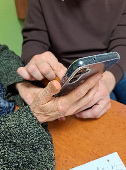 Senioren im Umgang mit mobilen Endgeräten