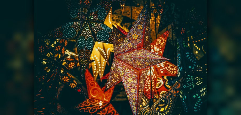 Weihnachtssterne beleuchteter Schmuck