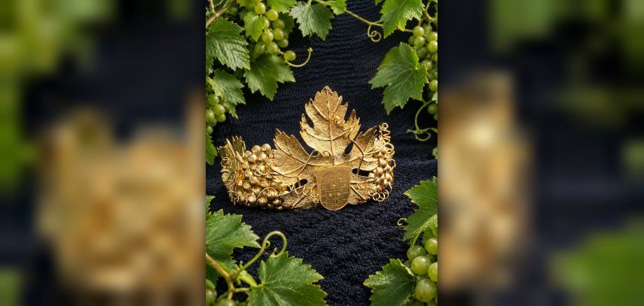 Krone der Weinkönigin