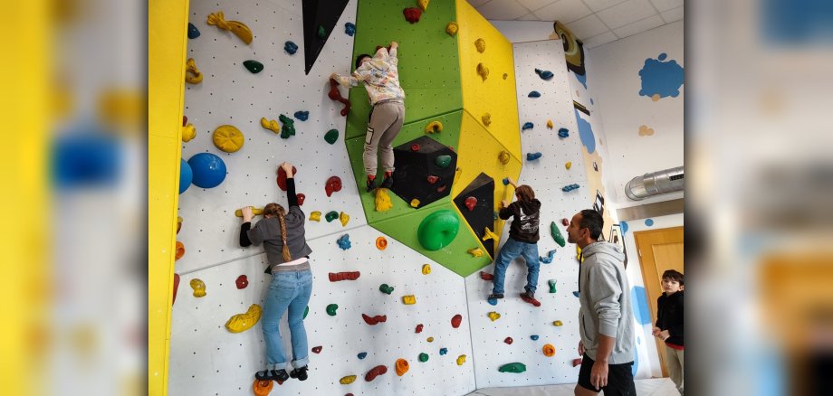 Bouldern im Jugendzentrum